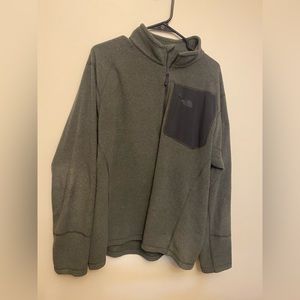 Men’s North Face quarter zip
